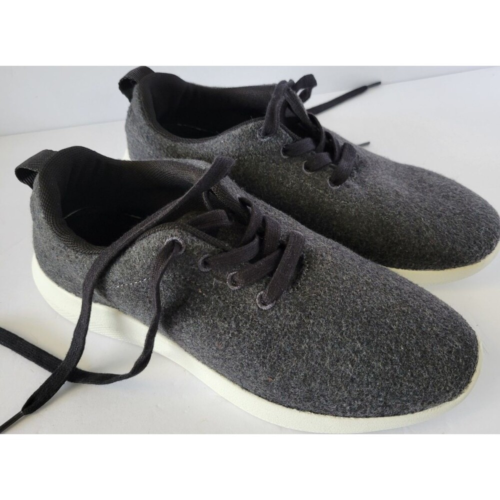 Banana Republic Women's Lightweight Charcoal Gray Sneakers Size 7.5